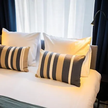 Elegant 2 Bedroom 75m2 - Sd23g Apartment Eindhoven