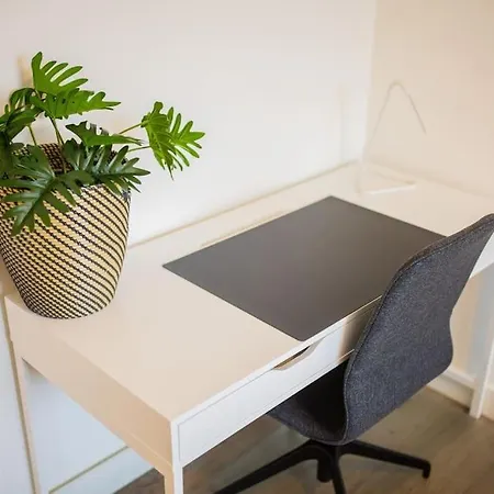 Elegant 2 Bedroom 75m2 - Sd23g Eindhoven